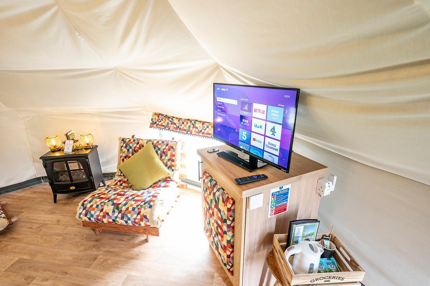 Glamping At South Lytchett Manor Hotel Poole Bagian luar foto