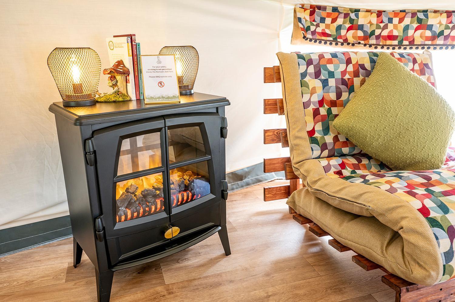 Glamping At South Lytchett Manor Hotel Poole Bagian luar foto
